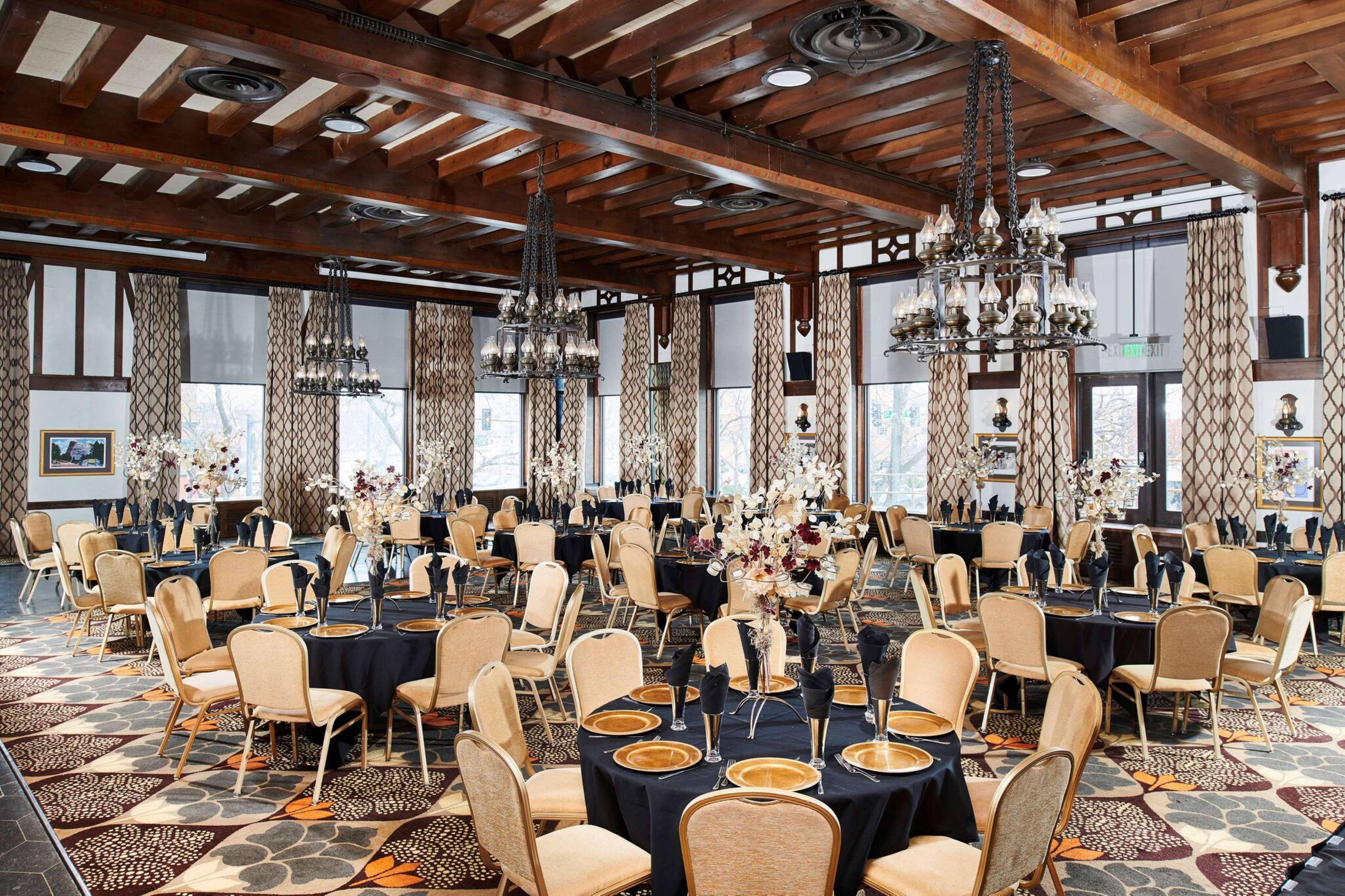 Hotel Alex Johnson Rapid City, Curio Collection By Hilton Exterior foto